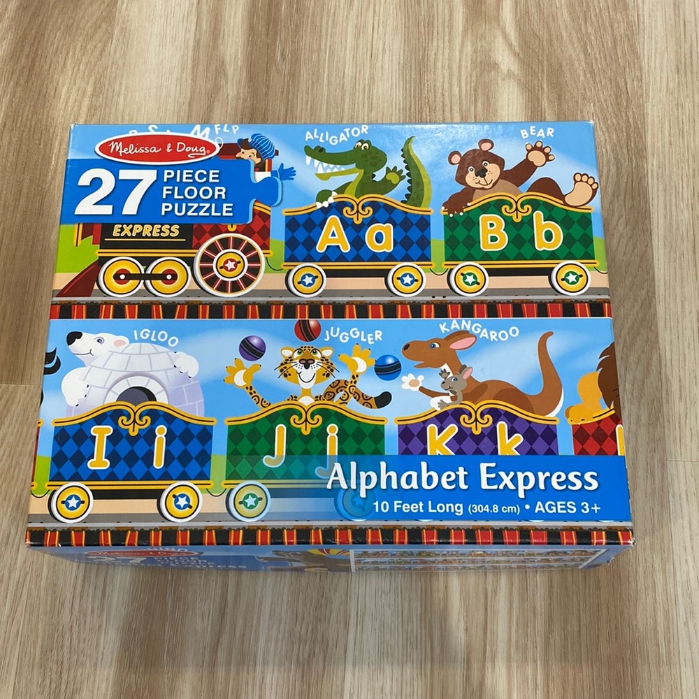 Melissa & Doug 27 piece floor puzzle Alphabet express 10ft long ages 3+
